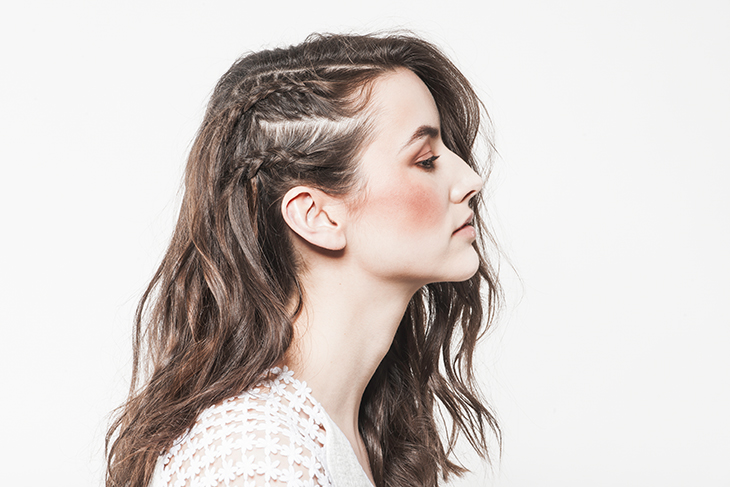 LES-DEMOISELLES-SONT-A-L-HONNEUR-LE-HALF-HAWK-TRESSE